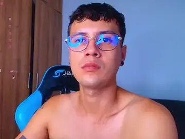 Stripchat Free Porn Cam of LeaneSeb