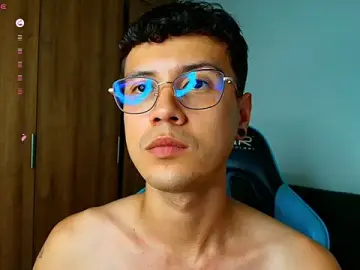 Stripchat Watch Live Sex Cams of LeaneSeb
