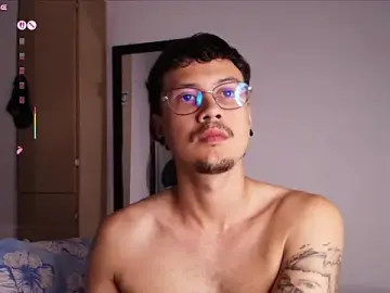 Stripchat Free Live Porn of LeaneSeb