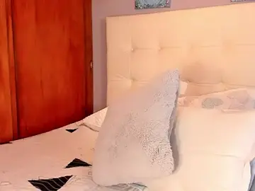 Stripchat Live Porn of Melaniaa_Roussee