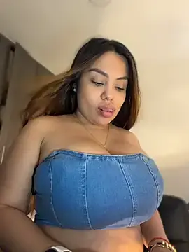 Stripchat Watch Live Sex Cams of valeria2019hot