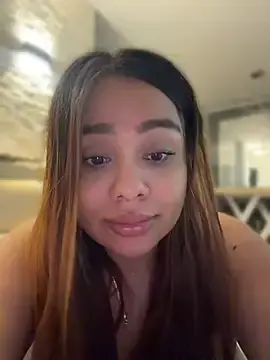 Stripchat Live Sex Cam of valeria2019hot