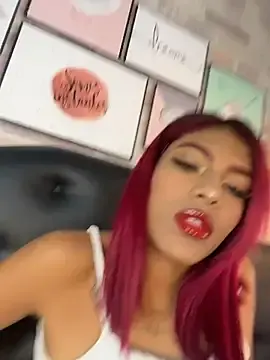 Stripchat Watch Live Sex Cams of EmmaExoticaXXX