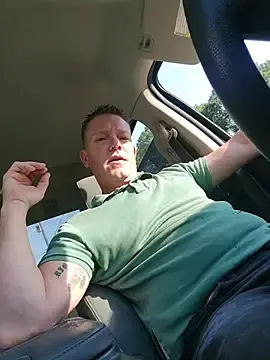 Stripchat Free Porn Cam of Bigtater1999
