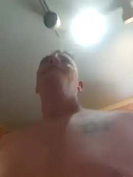 Stripchat Live Sex Cam of Bigtater1999