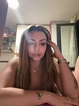 Stripchat Watch Live Sex Cams of Noeliagglow