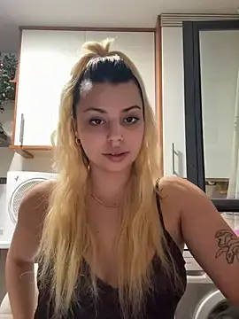 Stripchat Sex Chat of Noeliagglow