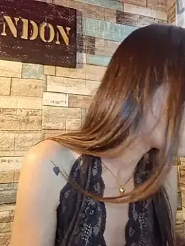 Stripchat Free Live Porn of _Isabella-7