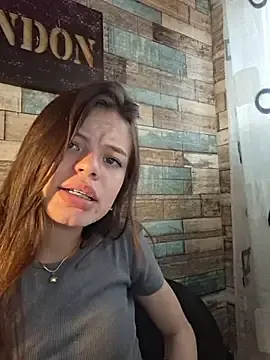 Stripchat Live Porn of _Isabella-7