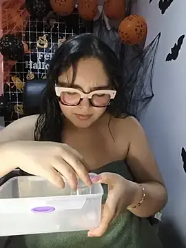 Stripchat Free Porn Cam of JuliSweet