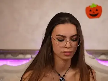 Stripchat Live Sex Cam of alexxisrae