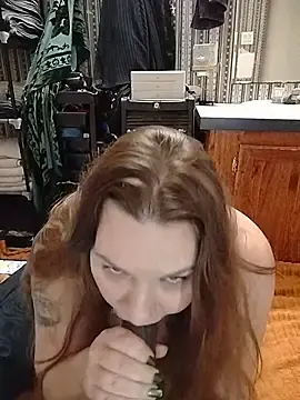 Stripchat Free Porn Cam of AugustRayn