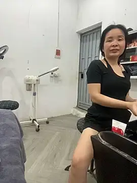 Stripchat Watch Live Sex Cams of Ivy_Trix2