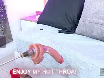 Stripchat Free Live Porn of Luna_Naughty1