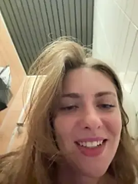 Stripchat Nude Webcam of MariiD