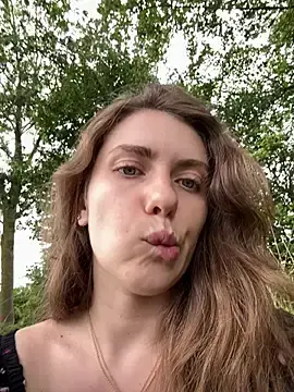Stripchat Live Sex Cam of MariiD