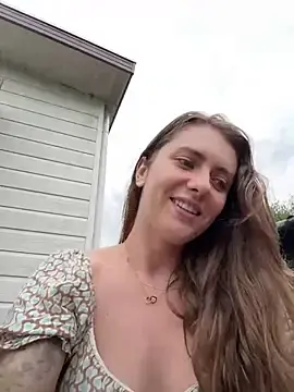 Stripchat Free Live Porn of MariiD