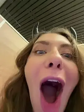 Stripchat Adult Webcam of MariiD