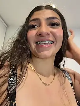 Stripchat Watch Live Sex Cams of arieel__722