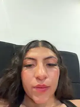 Stripchat Live Sex of arieel__722