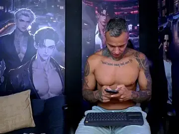 Stripchat Live Sex Cam of damian_becker
