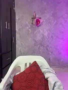 Stripchat Watch Live Sex Cams of Bellagh1