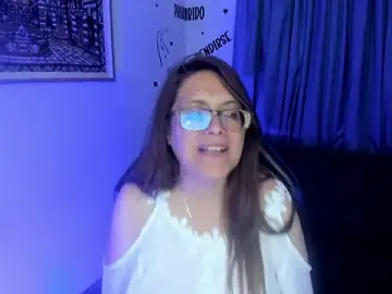 Stripchat Adult Webcam of Ivette_Shaira