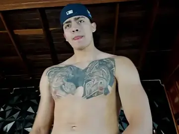 Stripchat Live Sex Cam of elliot_colton