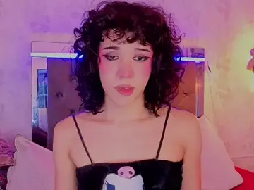 Stripchat Free Live Porn of pixy_20