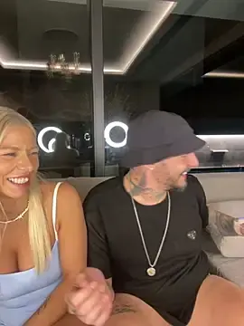 Stripchat Best live sex cam show of SexOnMyLvL