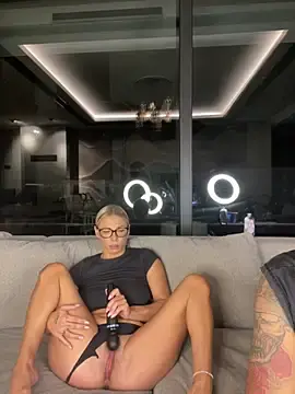 Stripchat Private Sex Chat of SexOnMyLvL