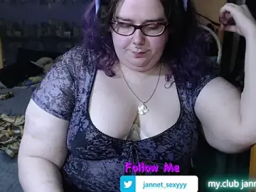 Stripchat Live Sex Cam of JannetPie