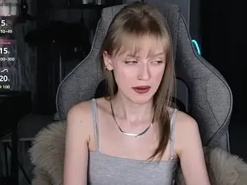 Stripchat Best Webcam of KiraMontoya