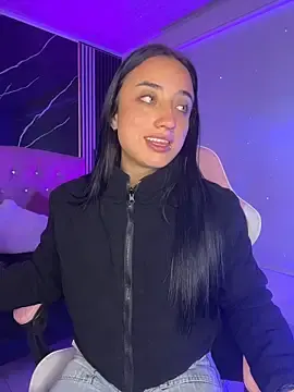 Stripchat Sex Cam of Ady_18
