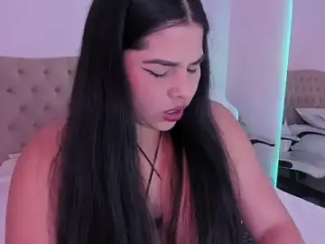 Stripchat Free Live Porn of EmilySanchezz