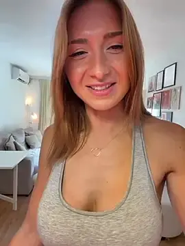 Stripchat Sex Cam of StracciaStella-