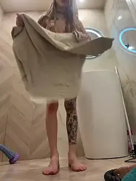 Stripchat Free Live Porn of mc-Olivia