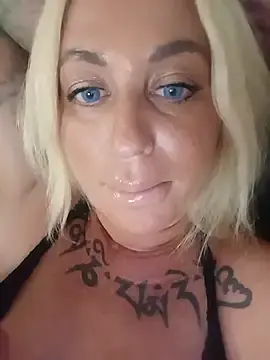 Stripchat Nude Webcam of MiaMooly