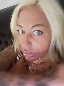 Stripchat Sex Chat of MiaMooly