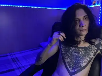 Stripchat Free Porn Cam of XAhntiQ