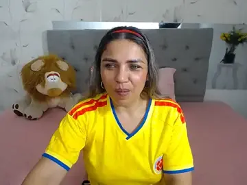 Stripchat Sex Cam of cum_bigass