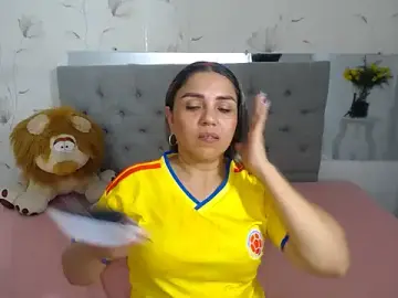 Stripchat Free Live Porn of cum_bigass