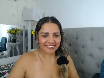 Stripchat Live Sex Cam of cum_bigass
