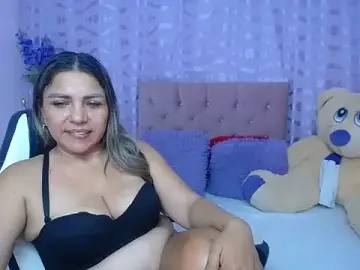 Stripchat Live Sex Cam of cum_bigass