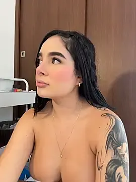 Stripchat Free Porn Cam of Amy_ruizz