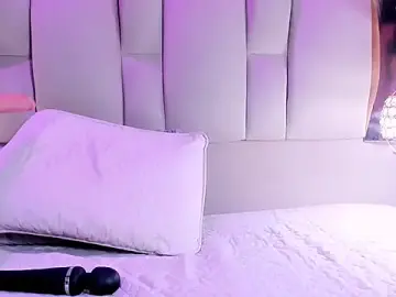 Stripchat Live Porn of Kendallrogers1
