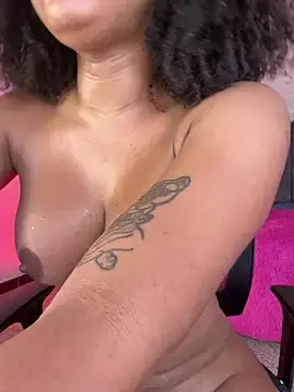 Stripchat Adult Webcam of kem_hott