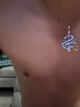 Stripchat Best live sex cam show of kux_llmo6