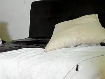 Stripchat Live Sex of zoley_watson2