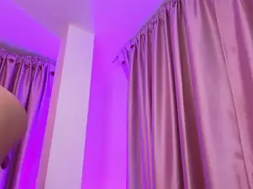 Stripchat Live Sex of Emiily_Scott1